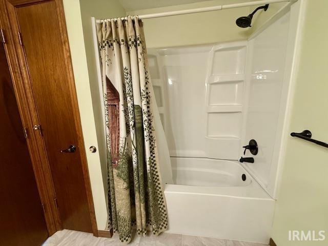 9910 Quachita Ct, Fort Wayne, IN 46804 - bathroom with shower / bathtub combination with curtain