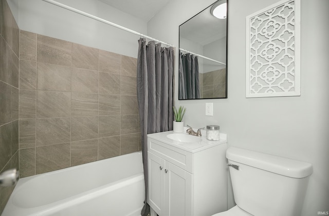 2606 Prast Blvd, South Bend, IN 46628 - full bath with vanity and shower / bath combo with shower curtain