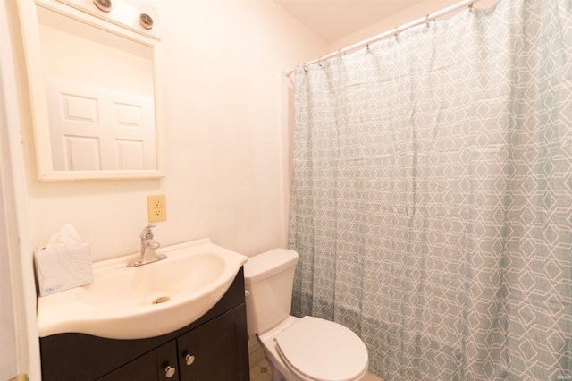 301 N Ohio Ave, Chandler, IN 47610 - full bathroom with vanity and a shower with curtain
