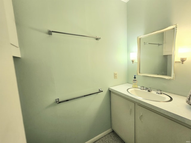 3315 E Paulding Rd, Fort Wayne, IN 46816 - bathroom with vanity