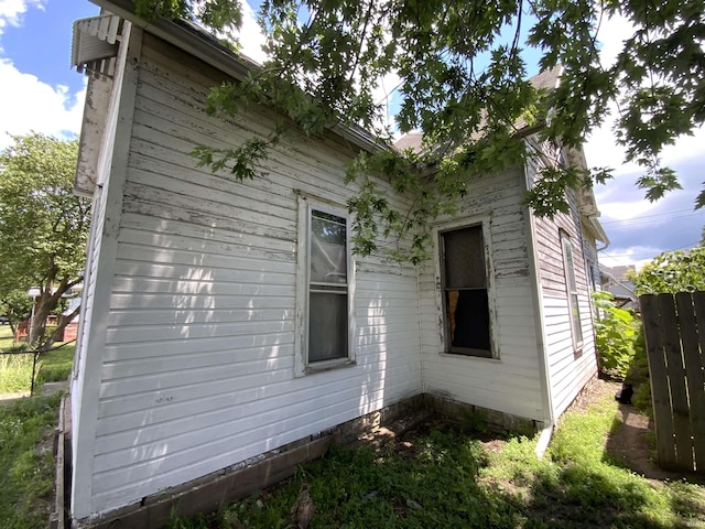 324 Tanguy St, Logansport, IN 46947 - view of home's exterior