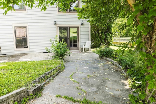 1121 W Grant St, Ellettsville, IN 47429 - view of patio / terrace