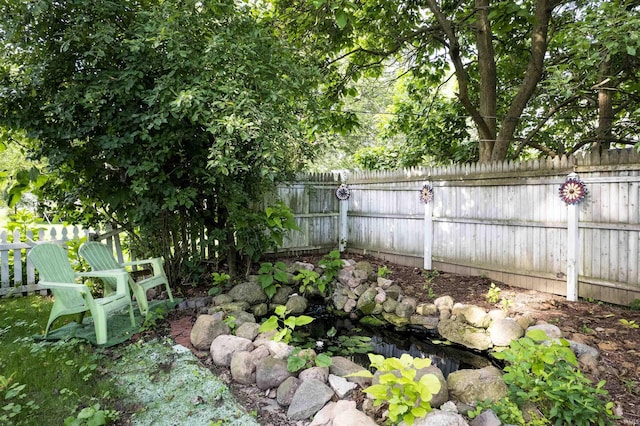 113 E High St, Redkey, IN 47373 - view of fenced backyard