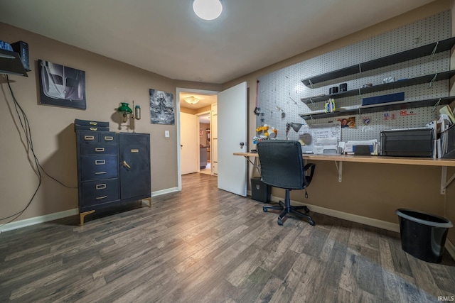 401 W Third St, Fairmount, IN 46928 - office space featuring wood finished floors and baseboards