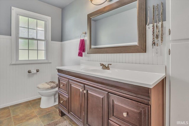 2607 Meadow Lark Ln, Evansville, IN 47720 - bathroom with vanity and wainscoting