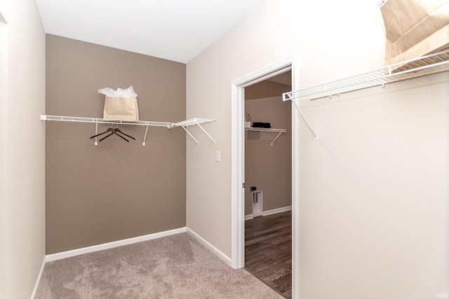 2057 Abbey Ln, Columbus, IN 47201 - walk in closet featuring carpet