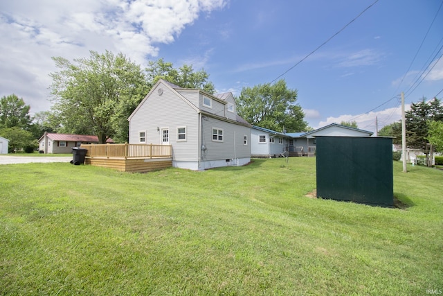 1210 W Hickory St, Union City, IN 47390 - back of house featuring a wooden deck and a lawn