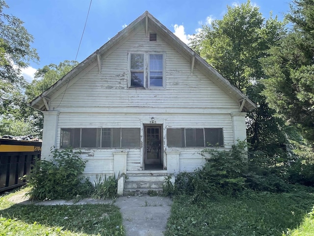 2812 Oliver Rd, Mount Vernon, IN 47620 - view of bungalow-style home
