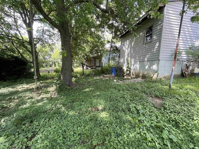 2812 Oliver Rd, Mount Vernon, IN 47620 - view of yard