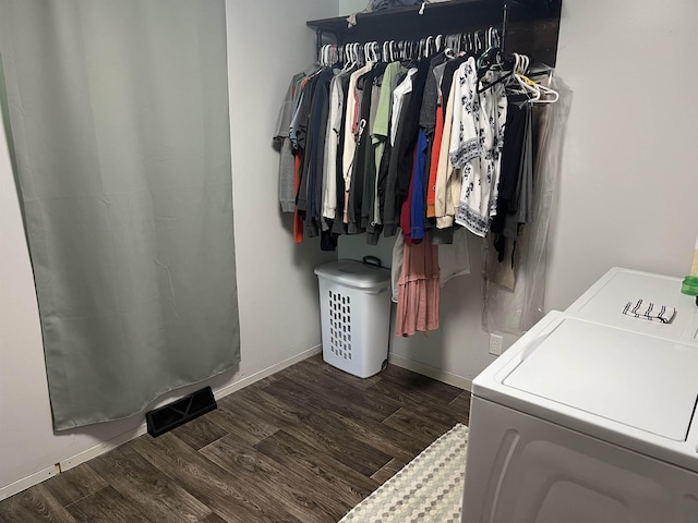 640 N Flint Rd, Angola, IN 46703 - laundry room with washer and clothes dryer and wood finished floors
