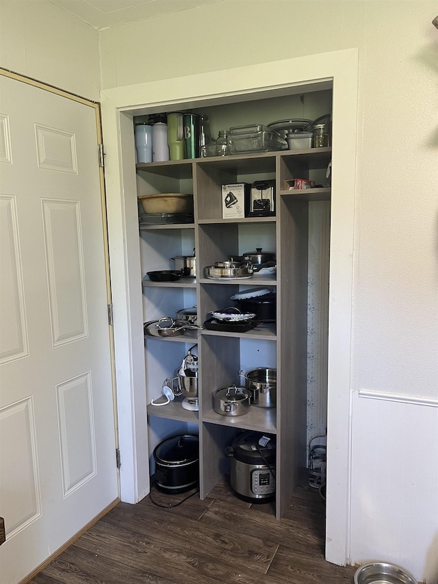640 N Flint Rd, Angola, IN 46703 - view of pantry