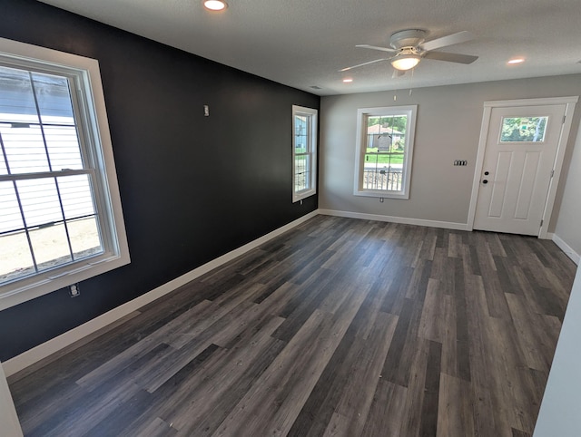 2206 24th Ave, Fort Wayne, IN 46802 - foyer featuring dark wood-type flooring, ceiling fan, recessed lighting, and a textured ceiling