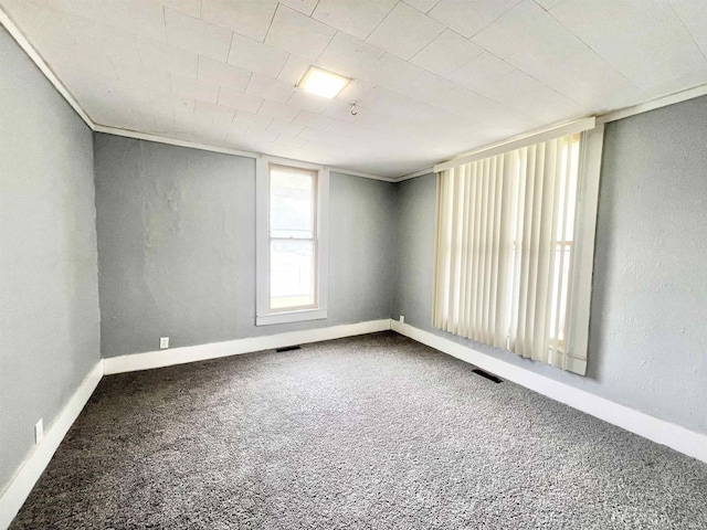 251 E 5th St, Peru, IN 46970 - unfurnished room with carpet floors and a textured wall