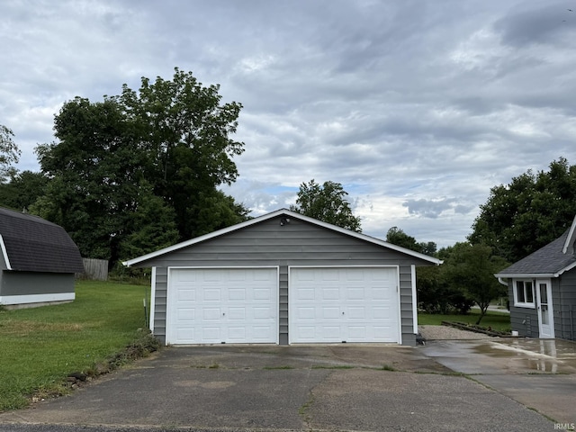903 W Temperance St, Ellettsville, IN 47429 - view of detached garage