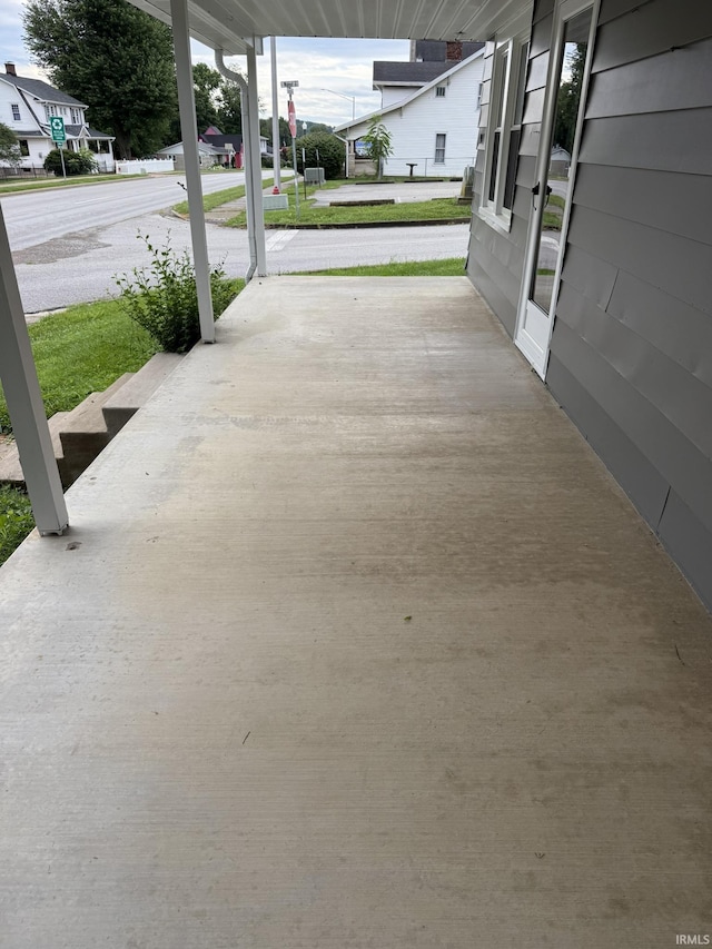 903 W Temperance St, Ellettsville, IN 47429 - view of covered porch