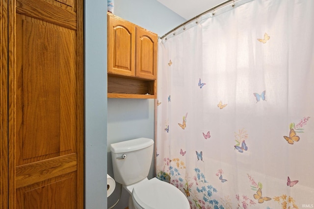 26247 Douglas Ave, Elkhart, IN 46514 - bathroom featuring toilet and curtained shower