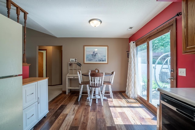 2101 Portage Pass, Auburn, IN 46706 - dining room featuring wood finished floors and baseboards