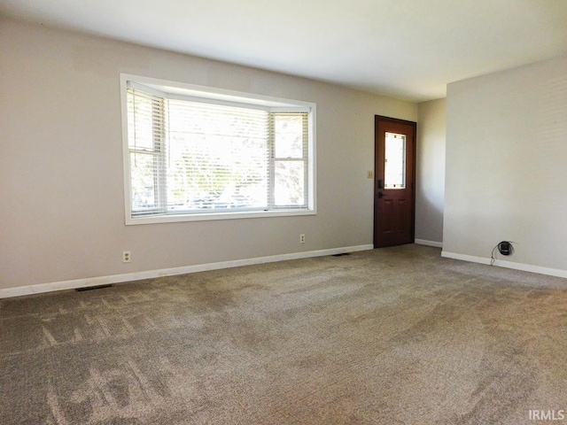 185 W Mercury St, Markle, IN 46770 - carpeted entryway with baseboards