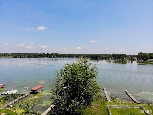 1228 N Main St, Kewanna, IN 46939 - water view