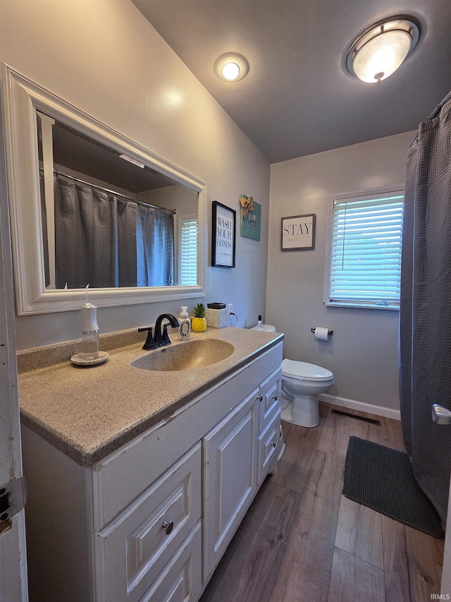 106 N Park Ave, Fowler, IN 47944 - full bath featuring vanity and wood finished floors