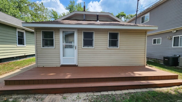 8121 N Tippecanoe Dr, Walkerton, IN 46574 - rear view of house featuring a wooden deck