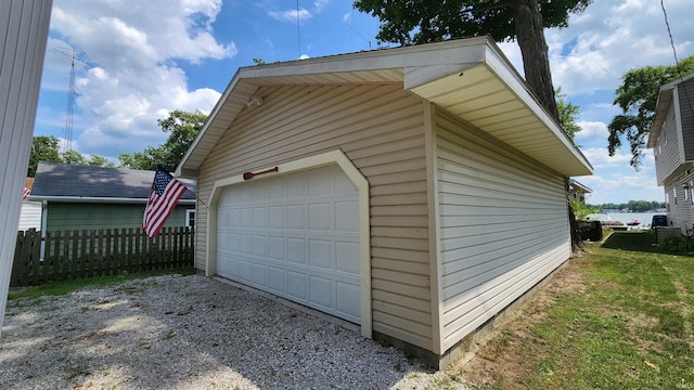 8121 N Tippecanoe Dr, Walkerton, IN 46574 - view of detached garage