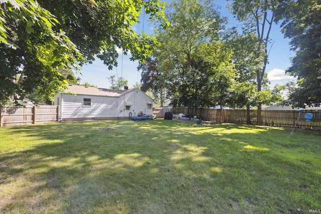 913 W Hubbard Ave, Elkhart, IN 46516 - view of fenced backyard