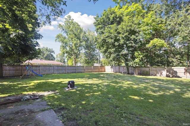 913 W Hubbard Ave, Elkhart, IN 46516 - view of fenced backyard