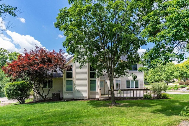 7415 Witling Blvd, Roanoke, IN 46783 - view of front of property with a front lawn and a wooden deck