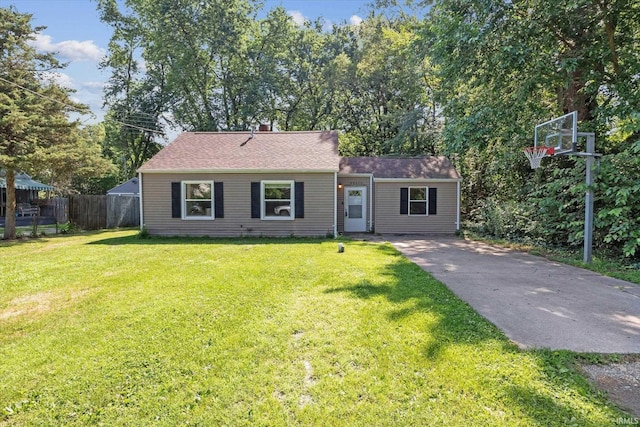 55310 Moss Rd, South Bend, IN 46628 - ranch-style home with driveway