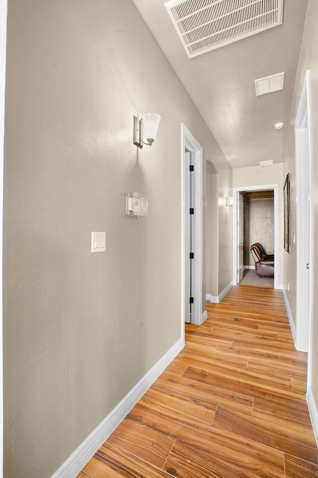 2425 Cesar Cordova Pl, El Paso, TX 79938 - hall featuring light hardwood / wood-style floors