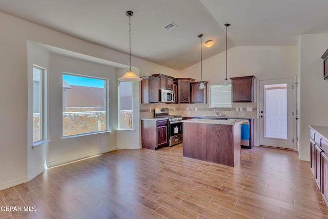 14345 Tobe Davis Dr, Horizon City, TX 79928 - photo 11