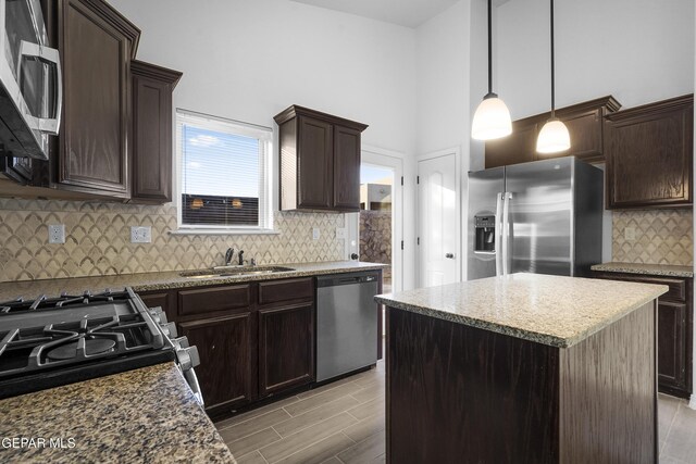 13613 Gatton St, El Paso, TX 79928 - photo 19