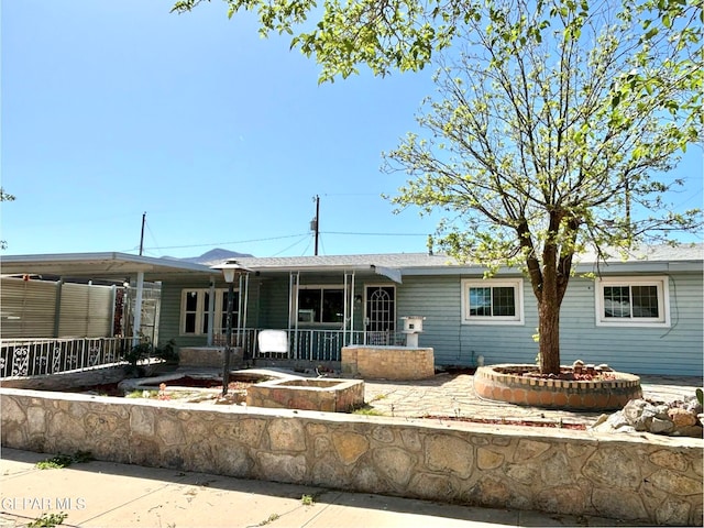 view of front of home