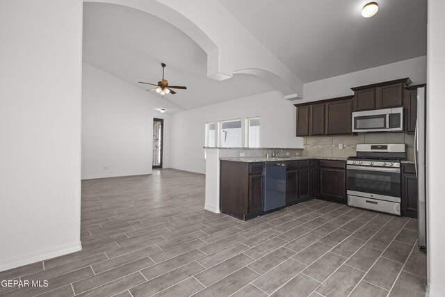 12832 Linstead Ave, El Paso, TX 79928 - photo 9