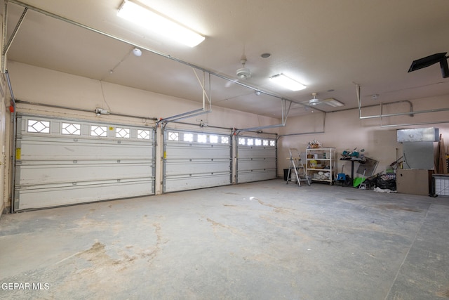 garage with ceiling fan