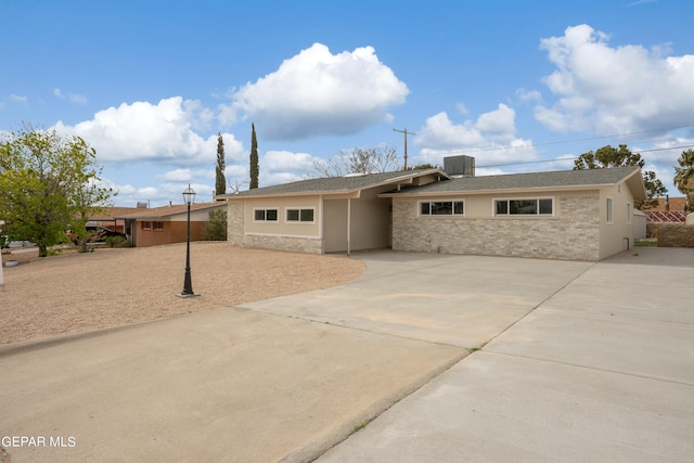 back of house featuring a patio