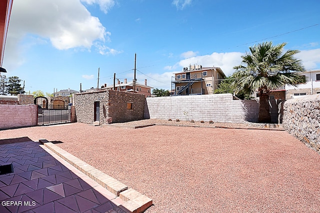 view of yard featuring a patio