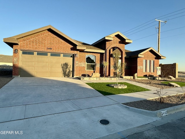 view of front facade with a garage