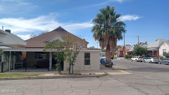 view of front of property