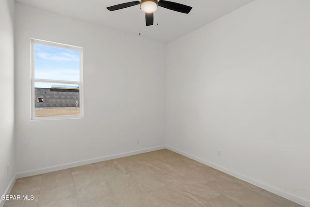 empty room with ceiling fan