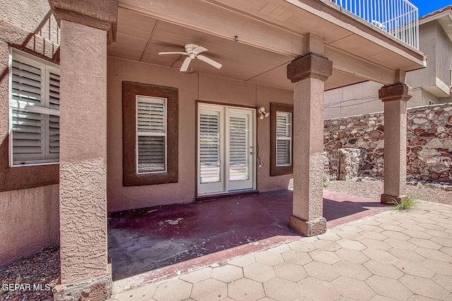 view of patio featuring ceiling fan