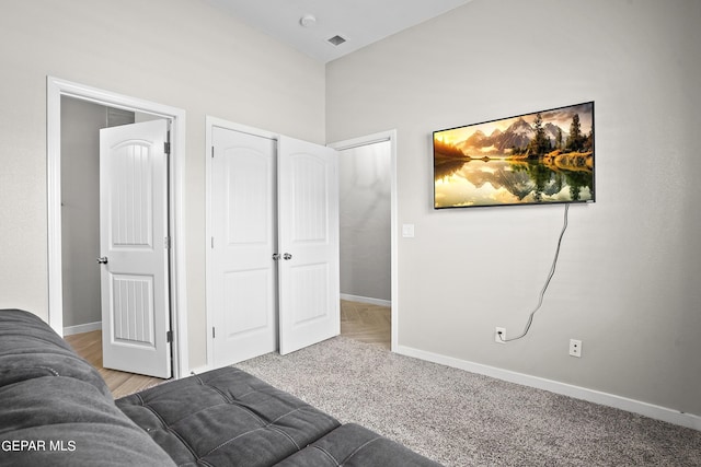 view of carpeted bedroom