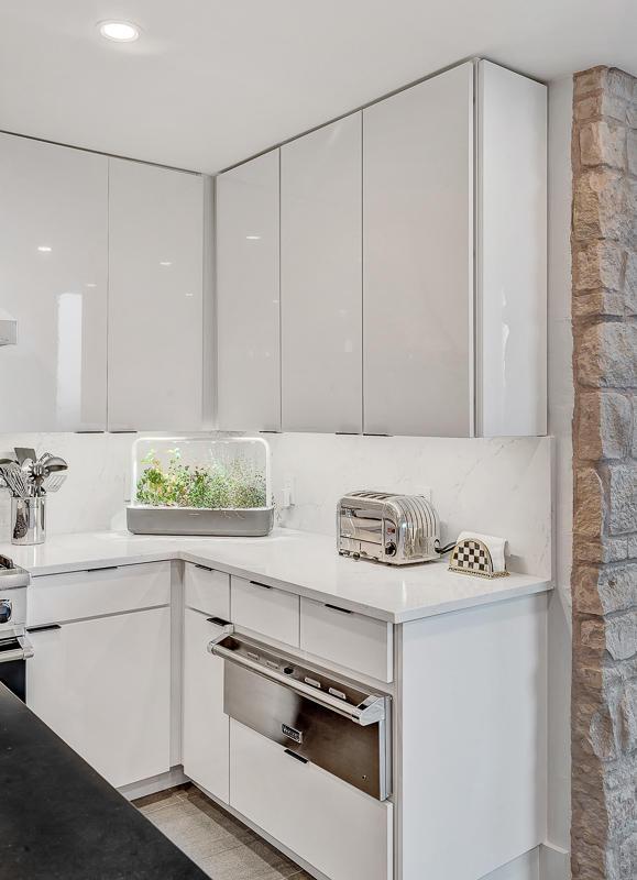 928 Singing Hills Dr, El Paso, TX 79912 - interior space with decorative backsplash and a warming drawer