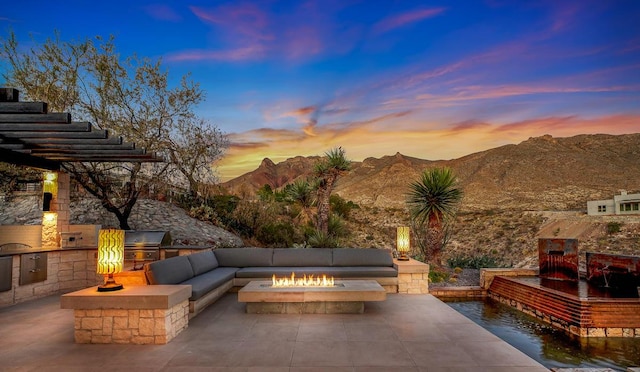 928 Singing Hills Dr, El Paso, TX 79912