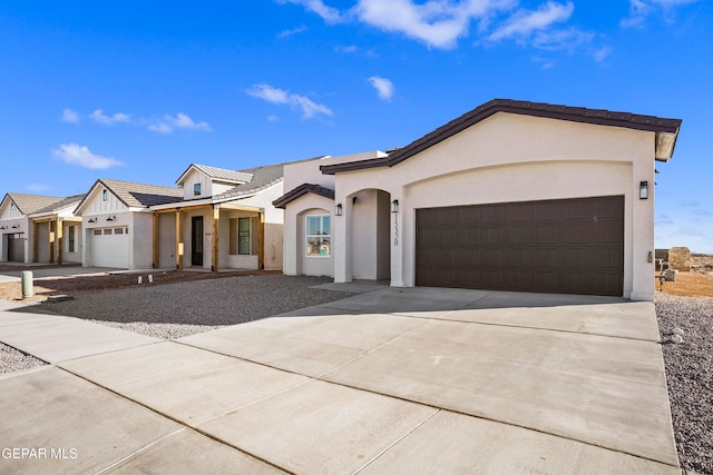 view of front facade featuring a garage