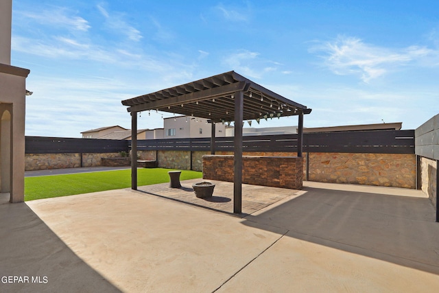 view of patio featuring a pergola