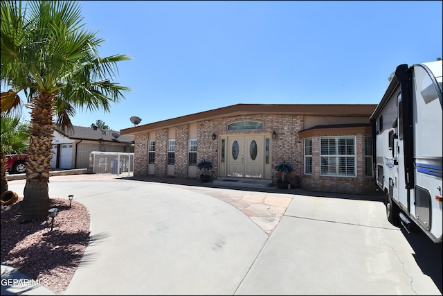 view of front facade with a garage