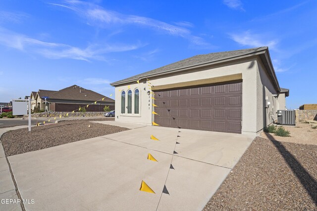 1041 Summer Lake St, El Paso, TX 79928 - photo 2