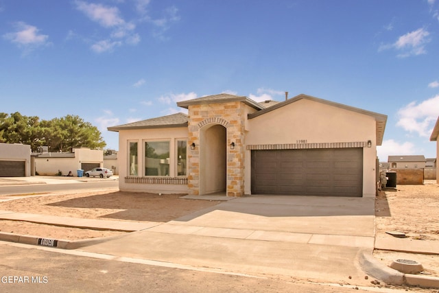 view of front of house featuring a garage